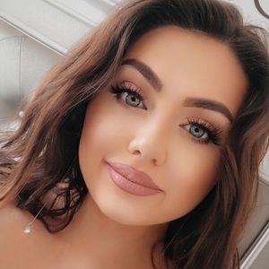 Meet your Posher, Ruzanna